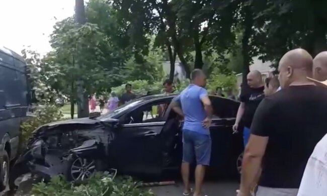 В Харькове водитель заснул за рулем, все закончилось печально: фото