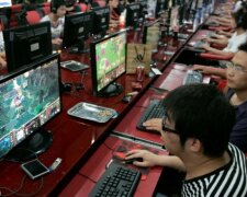 22471-chinese-video-gamers
