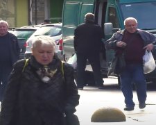 Доплаты для пенсионеров в Днепропетровской области