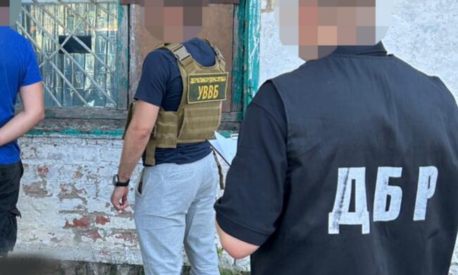 Українському правохоронцю загрожує до 10 років у в'язниці: вчинив злочин за гроші