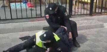 "Вже ніщо не зупинить": люди повстали проти свавілля поліції в Одесі, відео