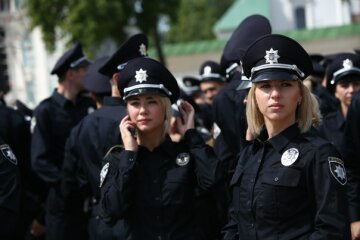 полицейские