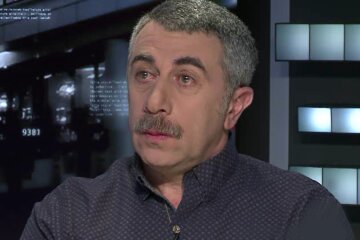 евгений комаровский