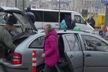 транспорт, громадський транспорт, вокзал, таксі