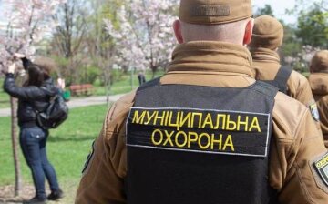 Киевсовет потратил деньги киевлян на бесполезную охрану: "более 100 миллионов за..."