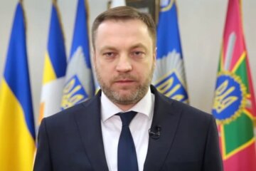 Денис Монастырский