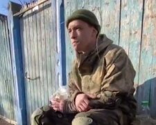 Пленный солдат РФ разговорился с украинскими селянами: "Скакать тут по полям никому не надо"