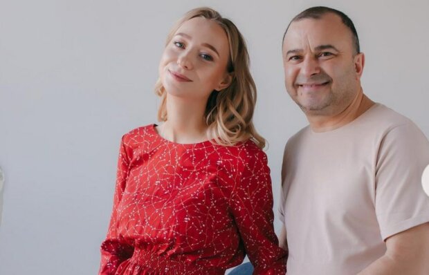 Молода дружина Віктора Павліка показала, як ще підлітком зустріла свого майбутнього чоловіка: