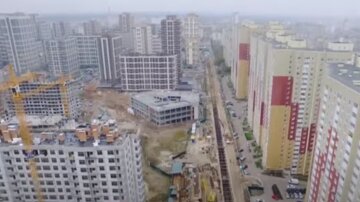 У Києві через будівництво метро почала руйнуватися багатоповерхівка: "по стінах пішли такі тріщини, що..."