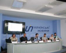 Афера Ткаченко и Петасюк не пройдет: активисты выступили в поддержку Одесской киностудии