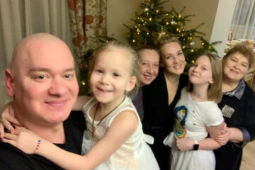 Евгений Кошевой с женой и детьми