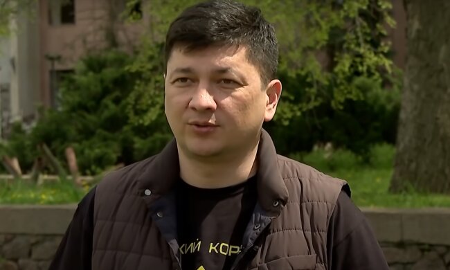 Віталій Кім зворушив українців фотографією сина у вишиванці: "Маленька копія батька"