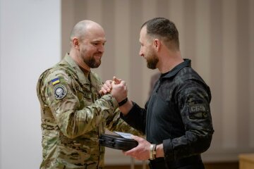 генерал Яцюк та керівник СБУ Хмара