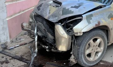 Пьяная украинка за рулем вылетела на тротуар, последствия ужасные: "Помолитесь за..."