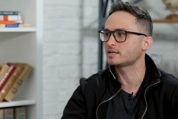 Зірка "Ліги сміху" Ласточкін відверто розповів про свою проблему та звернувся за допомогою: "Я вже не знаю, що з цим робити"