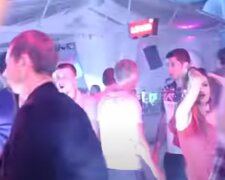 Драка в ночном клубе Одессы, пострадавшего спасают врачи: "попросил не снимать"