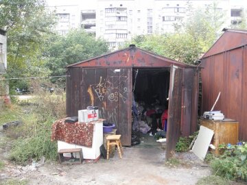 В киевском гараже нашли два трупа (фото)