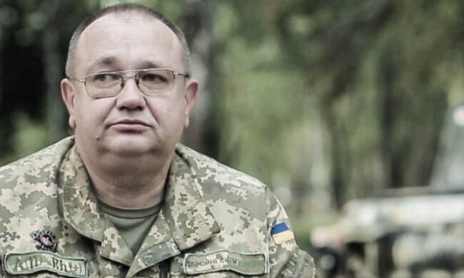 "Людина – легенда": лікар дві доби збирав і вивозив бійців з Іловайського котла