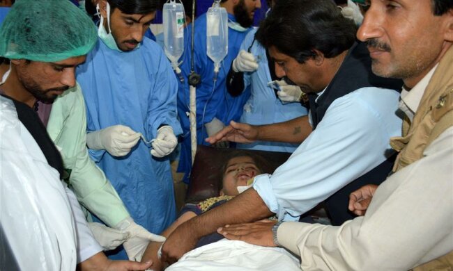 Поезд Пакистан жертвы