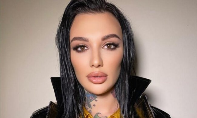 Екс-учасниця "Холостяка" в міні-сукні показала, що втратив Заливако: "Вогонь..."