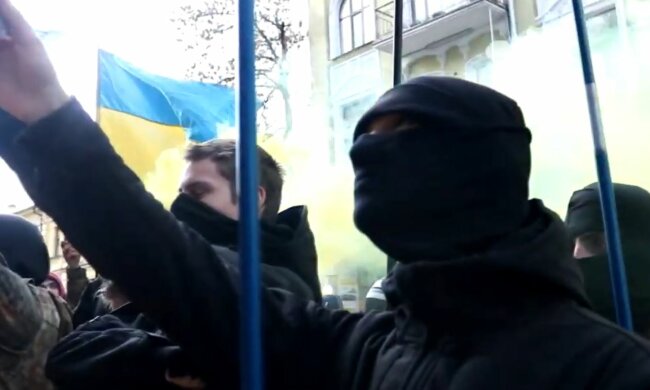 АТОшники требуют отставки Сергея Верланова: в Киеве прошла мощная акция протеста