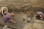 археологи