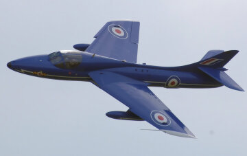 самолет истребитель-бомбардировщик Hawker Hunter