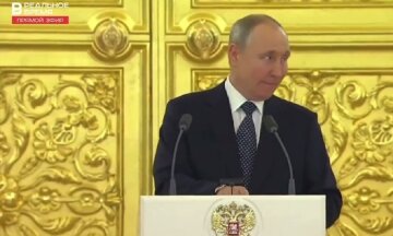 "Слабкий та принижений": епічний конфуз Путіна перед послами потрапив у прямий ефір
