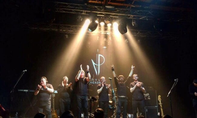 Виктор Павлик, сцена, украинский рок