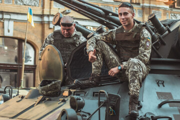 военный парад в киеве, танк, ВСУ, военные