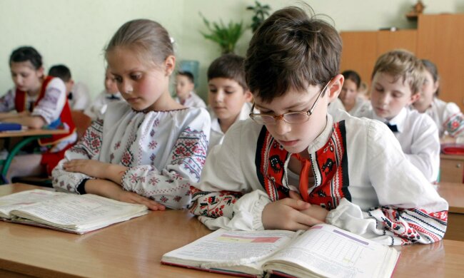 Нововведення готують в українських школах: “батькам тут не місце”