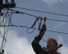 Графіки відключення світла у Дніпропетровській області на 28 квітня