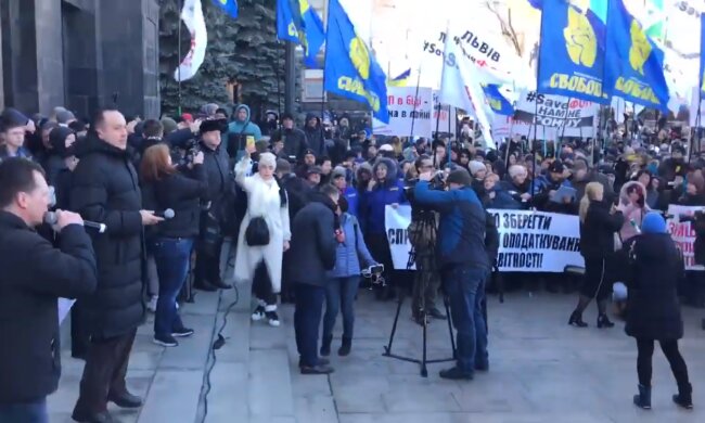 Романенко рассказал, почему украинцы бунтуют под окнами Зеленского: "Нужно уничтожить..."