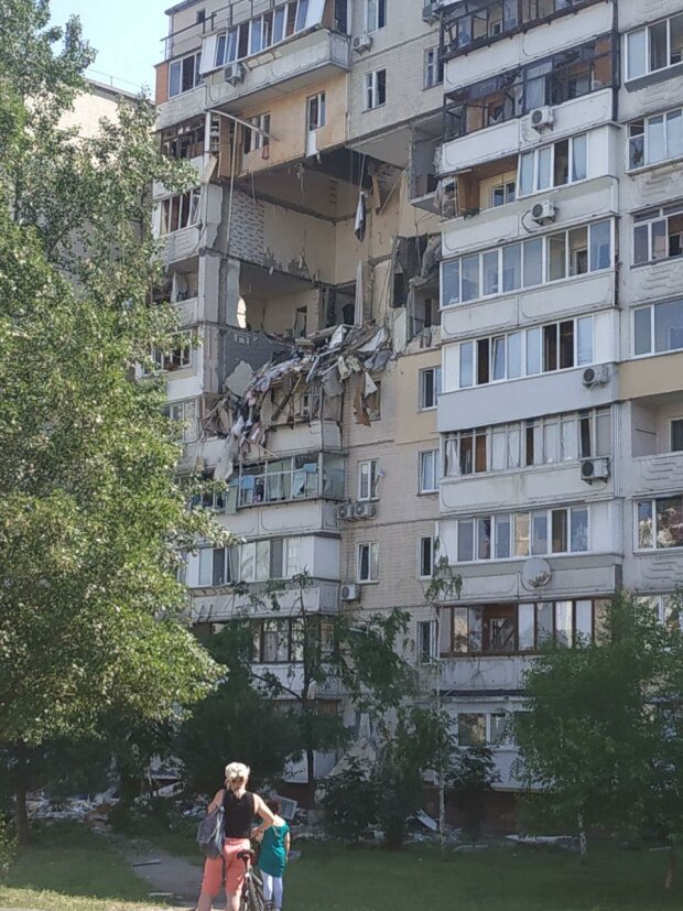 В Киеве в доме по проспекту Григоренко произошел взрыв бытового газа