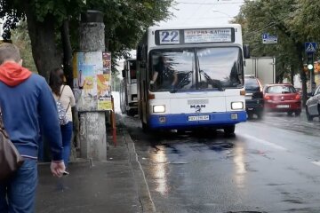 Новий графік руху транспорту у Хмельницькій області