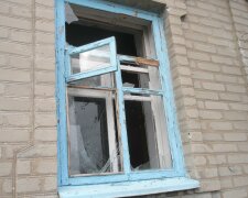 На Донбасе боевики обстреляли жилые дома из запрещенных минометов (фото)