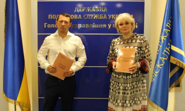 Начальник ГУ ДПС у Києві Злата Лагутіна і голова ТВ ВГО АППУ Павло Погиба підписали знаковий меморандум: "співпраця та партнерство"