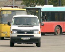 Ограничение движения транспорта в Черновицкой области