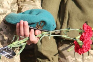 Стало відоме ім'я ще одного українського військового, який потрапив у засідку бойовиків на Донбасі