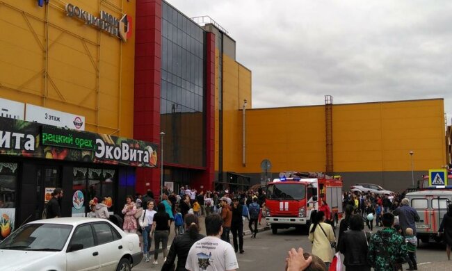 Головне за день: вибух у торговому центрі в РФ і рішення у справі “не українця” Вишинського