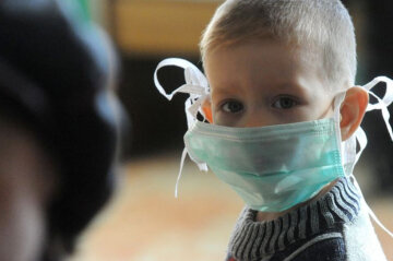Опасная эпидемия добралась до Днепра, детали поражают: "60% больных — дети"