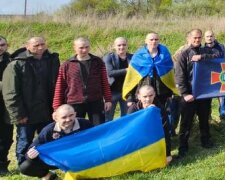 Состоялся крупный обмен пленными, украинские герои вернулись домой: трогательные кадры