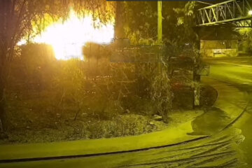 У Дніпрі неадекват хотів спалити будинок з дитиною: сім'я ледь врятувалася