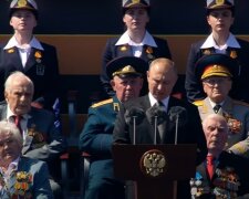 Молодая "ветеранша" перечеркнула старания Путина с парадом, позорный кадр: "Губы всякие нужны"