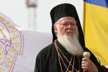 Только так можно преодолеть зло и тьму:  Вселенский патриарх Варфоломей обратился с пламенной речью к украинцам