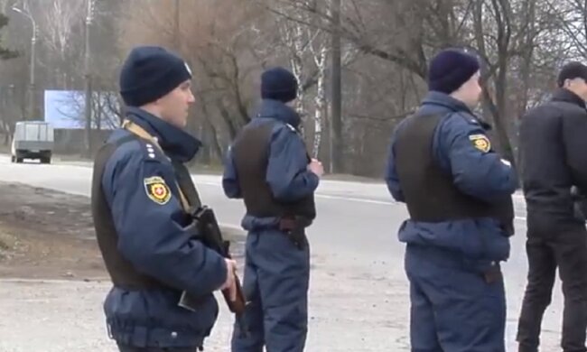 На Одещині чоловік з помсти влаштував розправу над батьками поліцейського: "Побив і закидав камінням..."