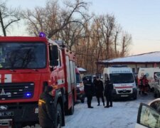 В Киеве дети попали в беду, на место срочно съехались спасатели, полиция и скорая: что произошло
