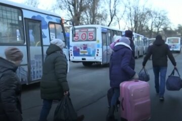 100 тысяч человек оказались за тысячи километров от дома: стало известно, куда рф переселяет украинцев