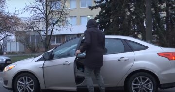 Автоворы устроили "отлов" машин в Одессе: "за ночь обнесли 15 штук", кадры