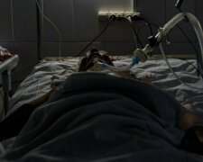"Люди, задумайтесь!": украинцам показали, что творится в переполненной ковидной больнице